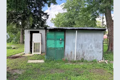302 E Main Street, Medaryville, IN 47957 - Photo 19