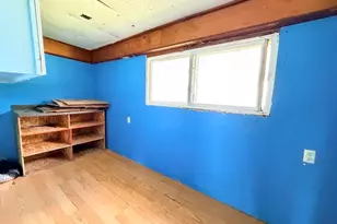 302 E Main St, Medaryville, IN 47957 - Photo 9