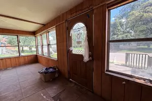 302 E Main St, Medaryville, IN 47957 - Photo 13