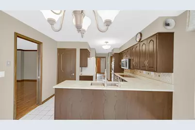 2208 Wynnewood Drive, Valparaiso, IN 46385 - Photo 11