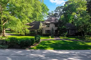 2208 Wynnewood Dr, Valparaiso, IN 46385 - Photo 45