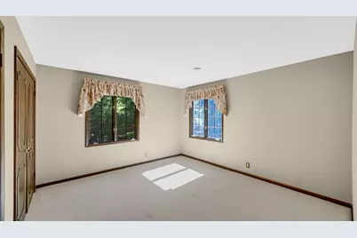 2208 Wynnewood Drive, Valparaiso, IN 46385 - Photo 31