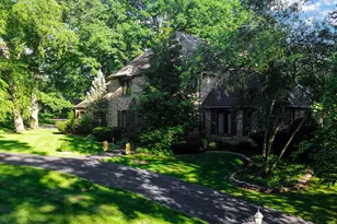 2208 Wynnewood Dr, Valparaiso, IN 46385 - Photo 43