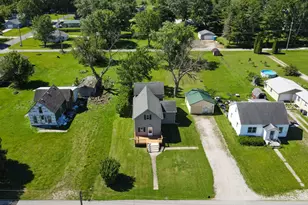 205 W Railroad St, Kentland, IN 47951 - Photo 33