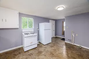 205 W Railroad St, Kentland, IN 47951 - Photo 19
