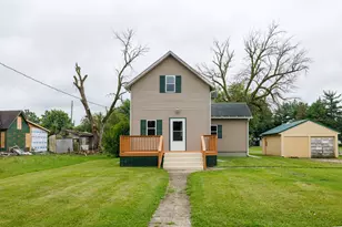 205 W Railroad St, Kentland, IN 47951 - Photo 3