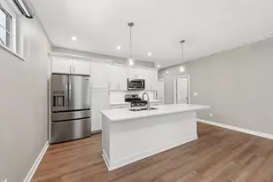 1933 W Woodglen Cir, Valparaiso, IN 46383 - Photo 15