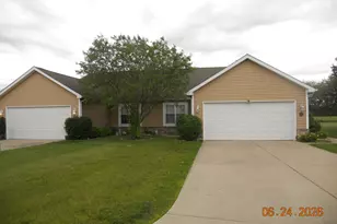 10597 Maine Dr, Crown Point, IN 46307 - Photo 1