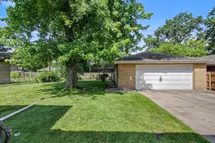 8510 Crestwood Ave, Munster, IN 46321 - Photo 25