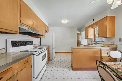 8510 Crestwood Avenue, Munster, IN 46321 - Photo 11