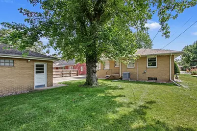 8510 Crestwood Avenue, Munster, IN 46321 - Photo 27