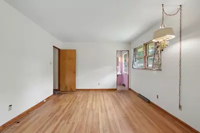 8510 Crestwood Avenue, Munster, IN 46321 - Photo 17