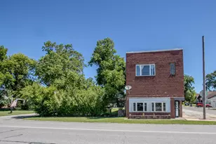 401 Fourth St, Wheeler, IN 46393 - Photo 5