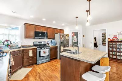 610 19th Street SE, Demotte, IN 46310 - Photo 9