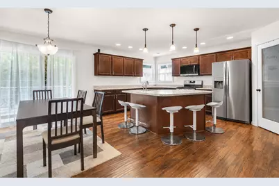 610 19th Street SE, Demotte, IN 46310 - Photo 5