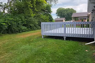 610 19th St SE, Demotte, IN 46310 - Photo 15