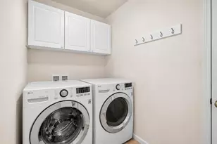 610 19th St SE, Demotte, IN 46310 - Photo 11