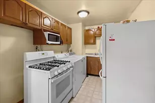 6424 Ohio Ave, Hammond, IN 46323 - Photo 9