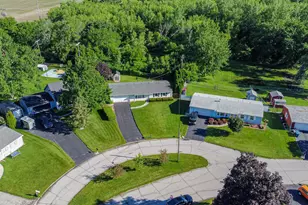 445 Plymouth Rd, Valparaiso, IN 46385 - Photo 27