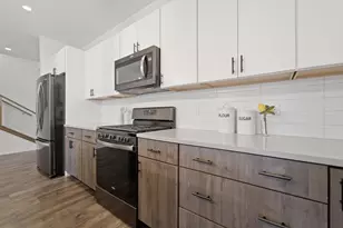 283 Nomo Pl, Crown Point, IN 46307 - Photo 5