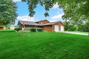 860 N 550 E, Westville, IN 46391 - Photo 3