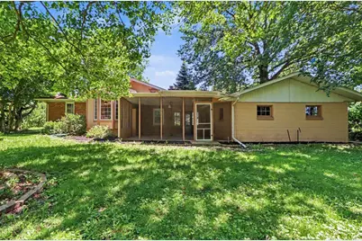 750 N 200 W, Valparaiso, IN 46385 - Photo 23