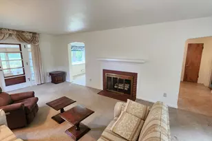 139 Beverly Blvd, Hobart, IN 46342 - Photo 9