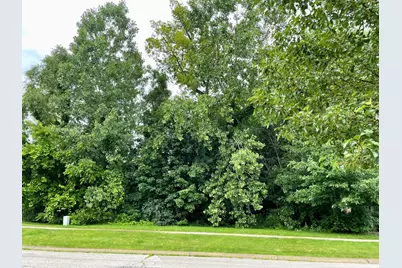 887 Hemingway Trail, Valparaiso, IN 46383 - Photo 5