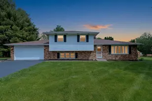 243 S 150 E, Valparaiso, IN 46383 - Photo 1