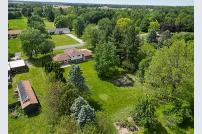 243 S 150 E, Valparaiso, IN 46383 - Photo 29