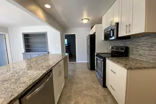 8143 Howard Ave, Munster, IN 46321 - Photo 13