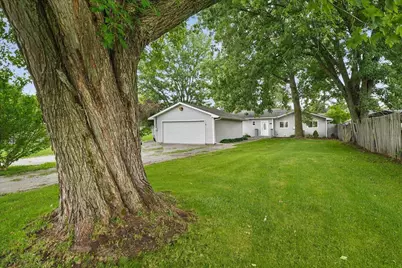 26 S Fish Lake Street, Valparaiso, IN 46385 - Photo 3