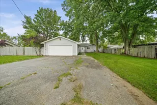 26 S Fish Lk St, Valparaiso, IN 46385 - Photo 5