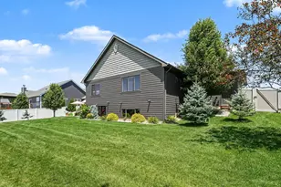 915 Betty Ln, Crown Point, IN 46307 - Photo 33