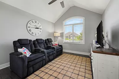 915 Betty Lane, Crown Point, IN 46307 - Photo 23