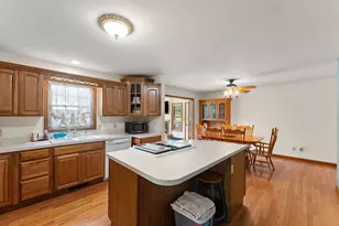 3451 Fairway Dr, Chesterton, IN 46304 - Photo 7