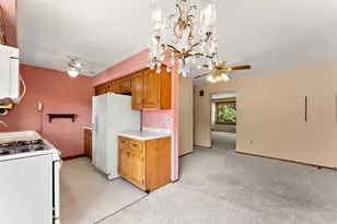 318 N Ohio St, Hobart, IN 46342 - Photo 9