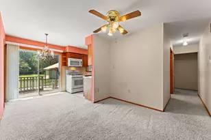 318 N Ohio St, Hobart, IN 46342 - Photo 7