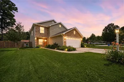 900 Brookfield Drive, Chesterton, IN 46304 - Photo 1