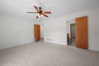 900 Brookfield Drive, Chesterton, IN 46304 - Photo 15