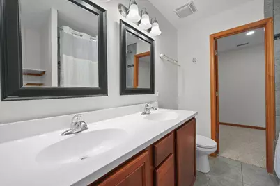 900 Brookfield Drive, Chesterton, IN 46304 - Photo 17
