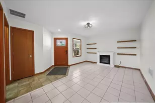 900 Brookfield Dr, Chesterton, IN 46304 - Photo 5