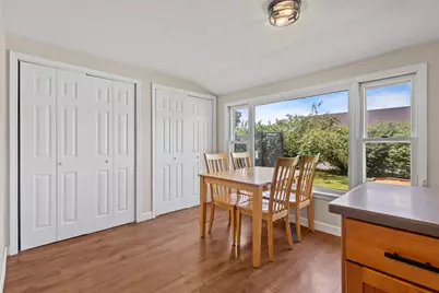 124 6th Street SE, Demotte, IN 46310 - Photo 15