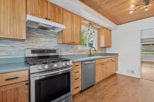124 6th St SE, Demotte, IN 46310 - Photo 11