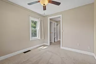 124 6th St SE, Demotte, IN 46310 - Photo 23
