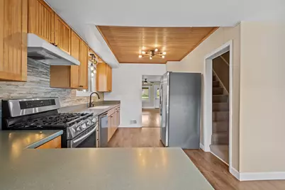 124 6th Street SE, Demotte, IN 46310 - Photo 13