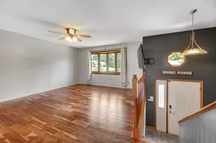 406 Northfield Ln, Valparaiso, IN 46383 - Photo 7