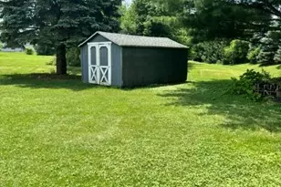406 Northfield Ln, Valparaiso, IN 46383 - Photo 5