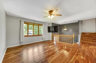 406 Northfield Ln, Valparaiso, IN 46383 - Photo 9