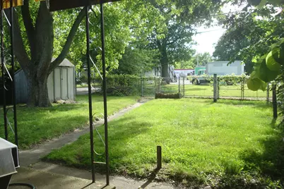 2740 Elkhart, Lake Station, IN 46405 - Photo 15